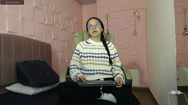 Snapshot of katalina07_1 chatting on July 2026 06:34:02 PM katalina07 1 online show from July 2026 06:34:02 PM