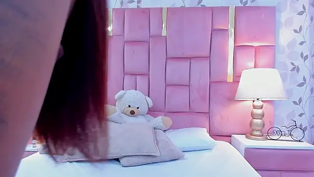 GabyMoreau online show from March 2026 08:23:01 PM