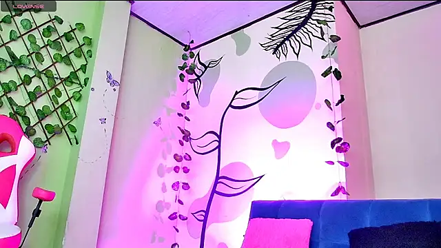 Karen Ariass online show from March 2026 01:39:01 PM