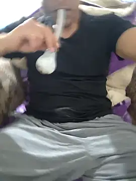 Golonzo1996 online show from April 2026 03:43:02 AM