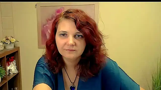 Snapshot of TwoBigSuns chatting on September 2025 07:20:02 AM TwoBigSuns online show from September 2025 07:20:02 AM