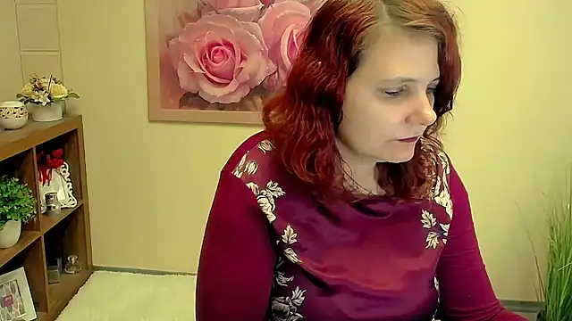 Snapshot of TwoBigSuns chatting on October 2025 07:17:02 AM TwoBigSuns online show from October 2025 07:17:02 AM