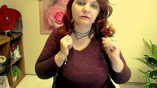 Snapshot of TwoBigSuns chatting on October 2025 07:19:01 AM TwoBigSuns online show from October 2025 07:19:01 AM