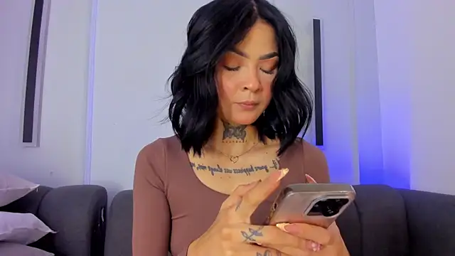 axaras online show from October 2025 12:03:01 PM