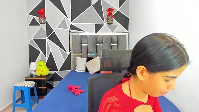 valeria-duarte online show from March 2026 01:00:02 PM