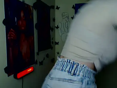 Snapshot of LadyAlice_ chatting on November 2025 07:20:01 AM LadyAlice online show from November 2025 07:20:01 AM