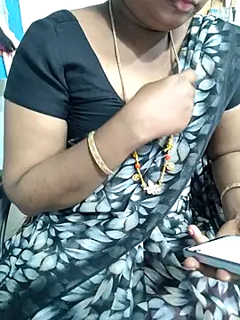 Snapshot of lolida69thamil chatting on October 2025 05:43:02 PM lolida69thamil online show from October 2025 05:43:02 PM