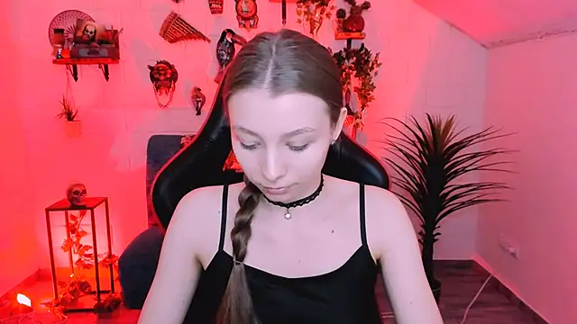 JulieDaniel online show from April 2026 08:37:01 AM