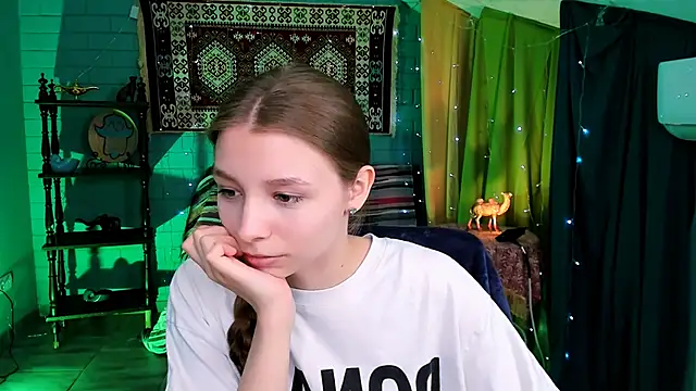 JulieDaniel online show from April 2026 04:26:02 AM