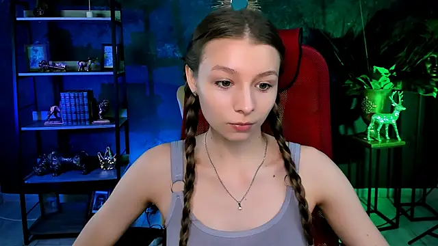 JulieDaniel online show from May 2026 04:19:01 AM