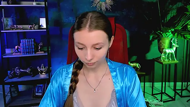 Snapshot of JulieDaniel chatting on June 2026 08:15:01 AM JulieDaniel online show from June 2026 08:15:01 AM