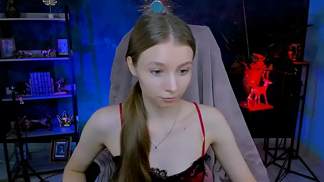 Snapshot of JulieDaniel chatting on July 2026 04:07:02 AM JulieDaniel online show from July 2026 04:07:02 AM