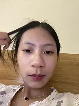 Lil-Gi online show from September 2025 03:34:01 PM