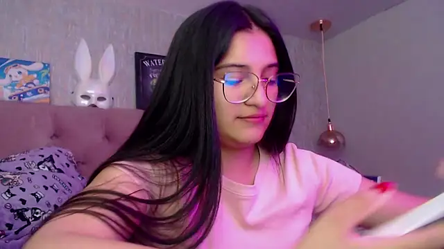 laurenelove online show from November 2025 03:05:02 AM