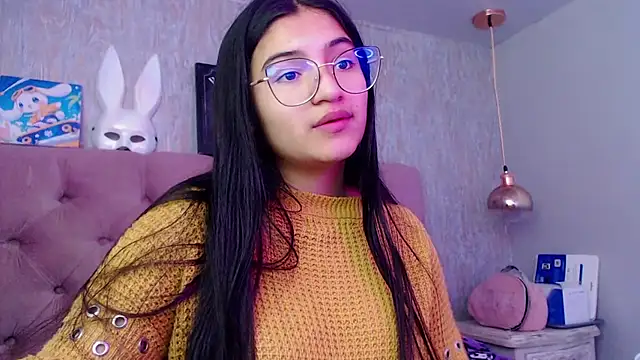 laurenelove online show from November 2025 04:00:01 AM