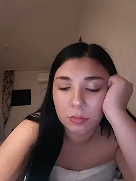 Ionii25 online show from September 2025 11:28:02 PM