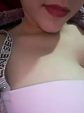 Snapshot of Roubi99six chatting on April 2026 01:50:02 PM Roubi99six online show from April 2026 01:50:02 PM