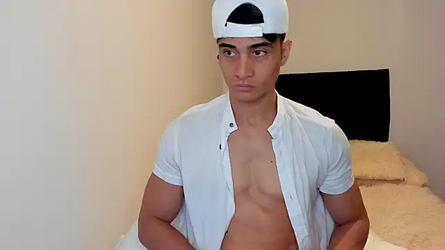 stylish men online show from September 2025 01:49:01 PM