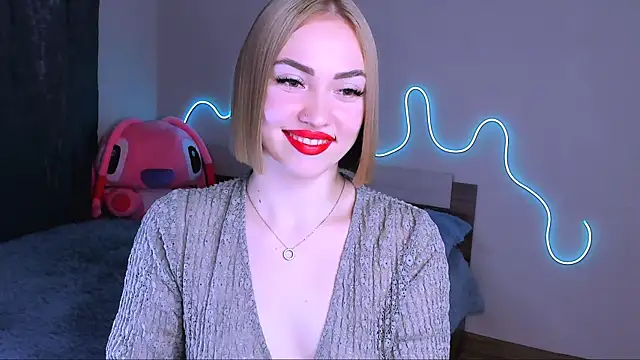 Snapshot of LaraKrein_lk chatting on September 2025 04:52:02 PM LaraKrein lk online show from September 2025 04:52:02 PM