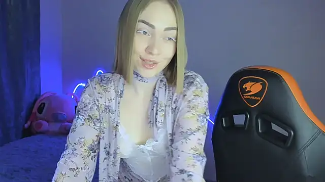 Snapshot of LaraKrein_lk chatting on January 2026 10:56:02 PM LaraKrein lk online show from January 2026 10:56:02 PM