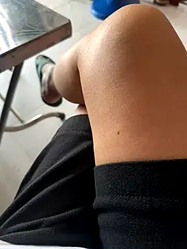 Snapshot of sharon-Hanna chatting on November 2025 01:15:01 AM sharon-Hanna online show from November 2025 01:15:01 AM