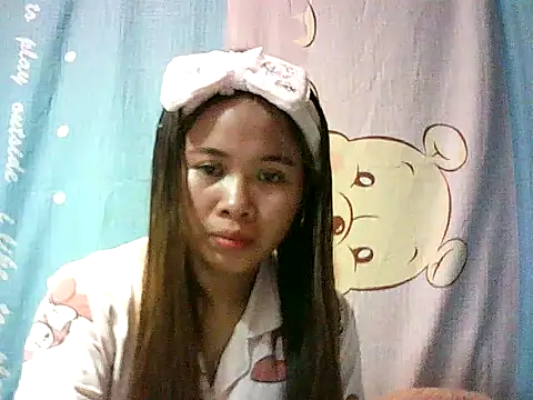 Katrina Summer online show from January 2026 04:44:01 PM