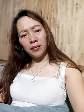 Bianly online show from December 2025 06:49:01 PM