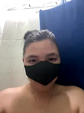 Nanaly99 online show from November 2025 03:34:01 PM