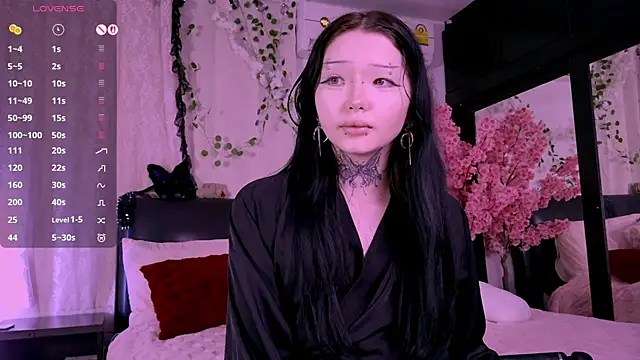 Lein Bone online show from November 2025 12:12:01 AM