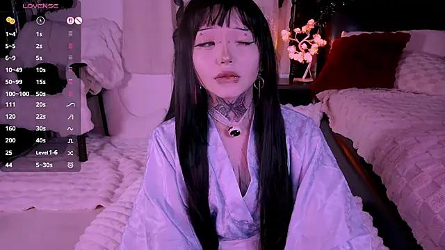 Snapshot of Lein_Bone chatting on December 2025 12:07:01 AM Lein Bone online show from December 2025 12:07:01 AM