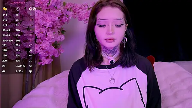 Snapshot of Lein_Bone chatting on February 2026 12:04:01 AM Lein Bone online show from February 2026 12:04:01 AM