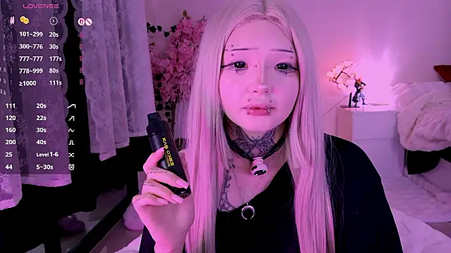 Snapshot of Lein_Bone chatting on February 2026 12:12:01 AM Lein Bone online show from February 2026 12:12:01 AM