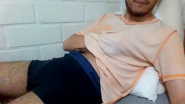 Snapshot of ProfeC4m chatting on September 2025 05:35:02 AM ProfeC4m online show from September 2025 05:35:02 AM