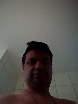 Crocante Hot online show from November 2025 08:35:01 AM