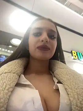 Anyssia online show from November 2025 03:24:02 PM