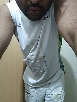 Aeroxx online show from May 2026 10:04:02 PM