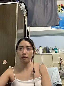 Snapshot of Minee1202 chatting on June 2026 04:28:01 AM Minee1202 online show from June 2026 04:28:01 AM