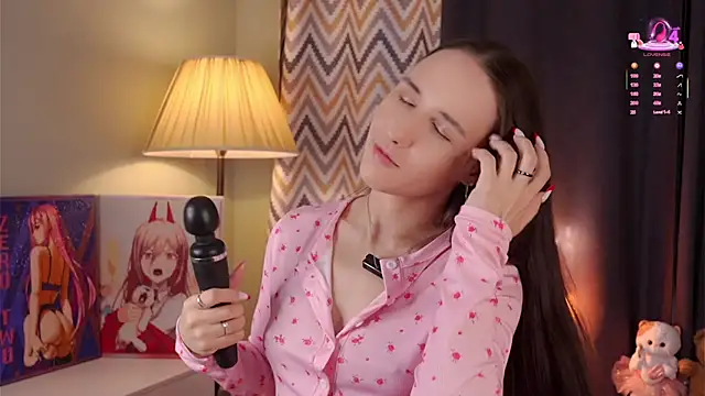 MaudAle online show from November 2025 01:19:02 AM