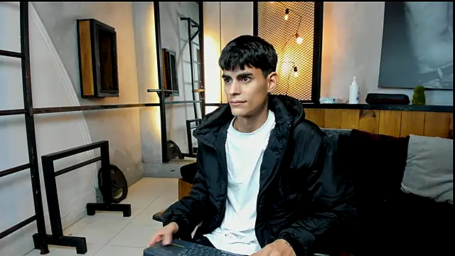 Dani mc1 online show from November 2025 11:31:02 AM