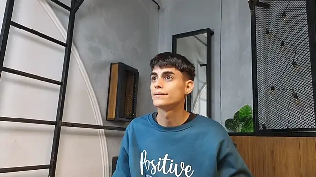 Dani mc1 online show from December 2025 11:48:01 AM