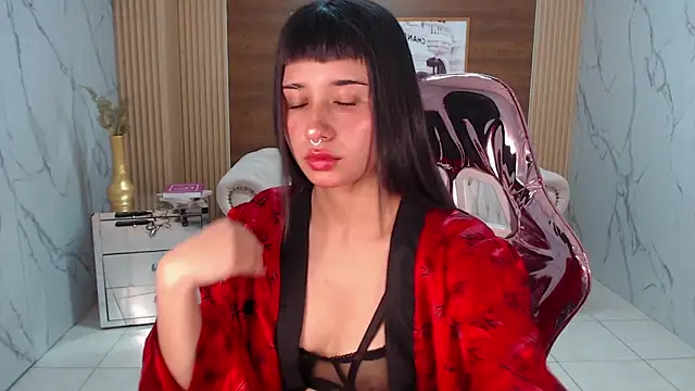 allyssa bellini s online show from October 2025 01:01:01 PM