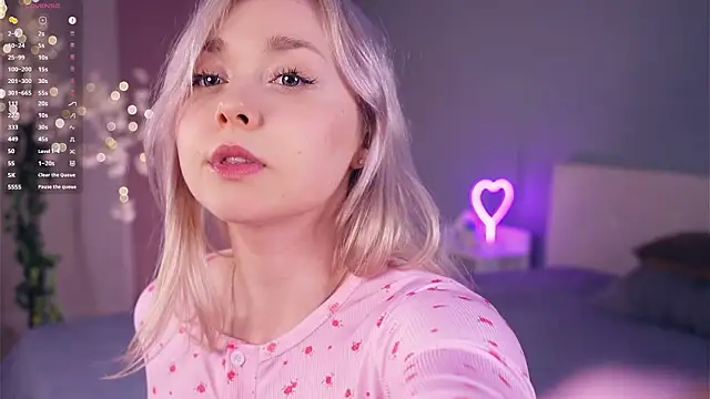 AccaCroyle online show from March 2026 05:06:01 PM