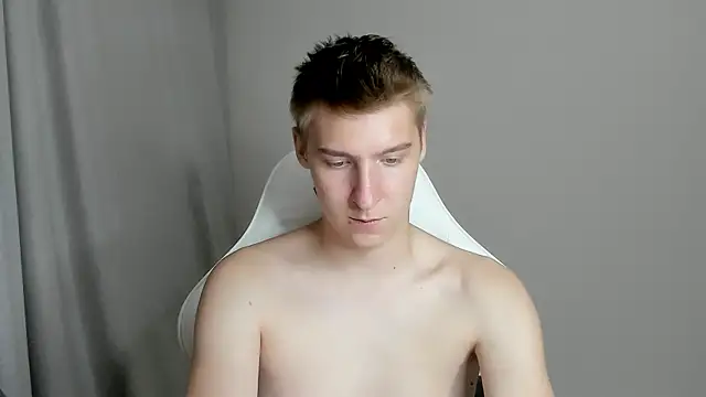 Snapshot of MrSexyCum4U chatting on July 2026 08:18:02 PM MrSexyCum4U online show from July 2026 08:18:02 PM