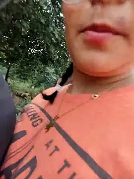 Lily-o online show from November 2025 09:08:01 PM