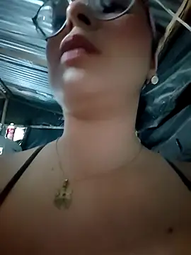 Lily-o online show from November 2025 01:16:01 AM