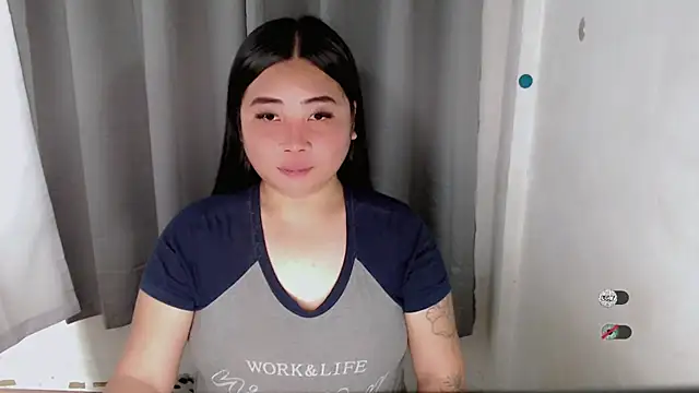 Yhana Slut online show from September 2025 04:27:01 AM