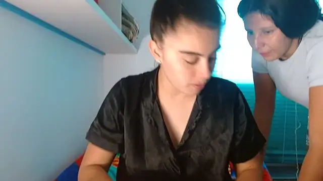 Arieeel 09 online show from April 2026 04:06:02 PM