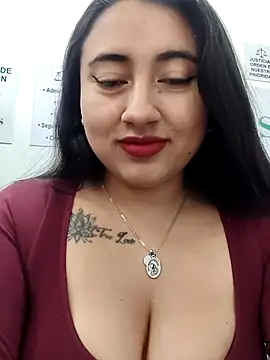 Snapshot of AMATISTA__16 chatting on June 2026 12:22:01 PM AMATISTA 16 online show from June 2026 12:22:01 PM