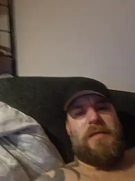 Snapshot of Bamse28 chatting on December 2025 04:31:02 AM Bamse28 online show from December 2025 04:31:02 AM