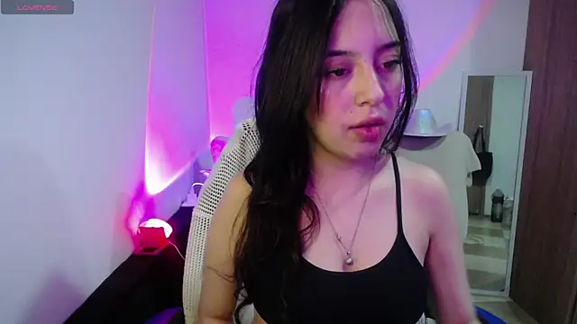 Snapshot of immisssilver chatting on October 2025 02:59:01 AM immisssilver online show from October 2025 02:59:01 AM